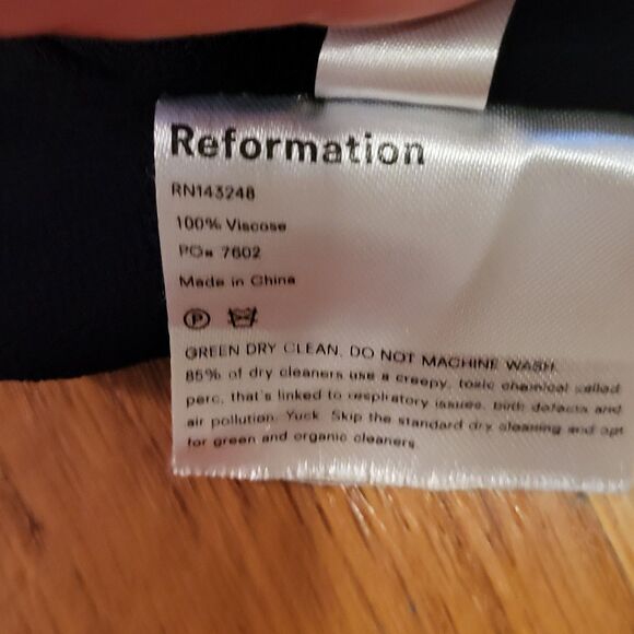 Reformation Butterfly Dress in Black, Off-Shoulder or On. So beautiful! Sz 12 - Picture 14 of 15